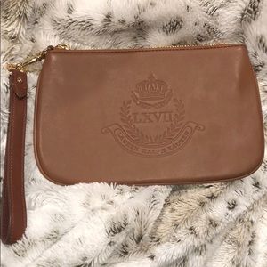 Women’s clutch
